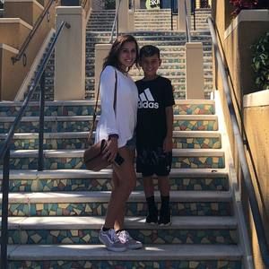 Meet your Posher, Gillian